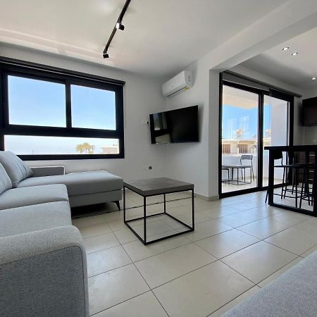 Sea La Vie #1 - Luxury Seaview Apartment Paphos Luaran gambar