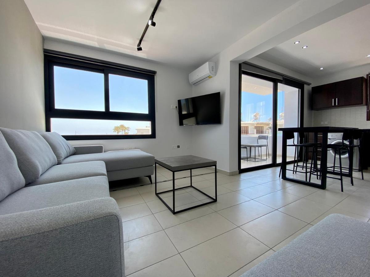 Sea La Vie #1 - Luxury Seaview Apartment Paphos Luaran gambar