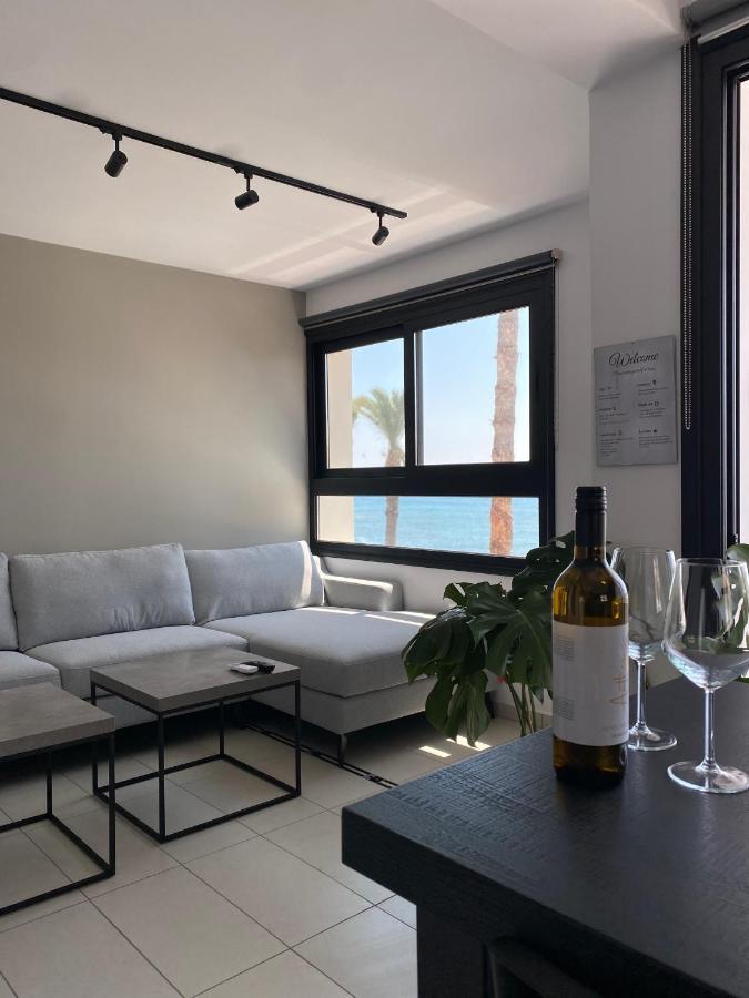 Sea La Vie #1 - Luxury Seaview Apartment Paphos Luaran gambar